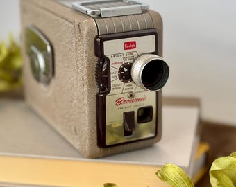 Vintage Kodak Brownie 8mm Movie Camera II 1950 8 mm Film Movie