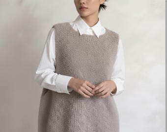すぐに発送可能: アルパカ/シルク、手編みのVネックスリッポン、ベスト 