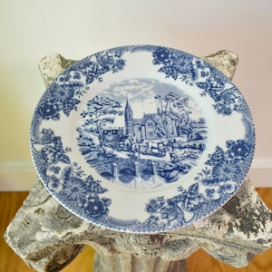Vintage Blue and White Chinoiserie Dish, Vintage Blue and White Chinoiserie Plates, Blue White Porcelain Bowls, Porcelanas Batalha Portugal