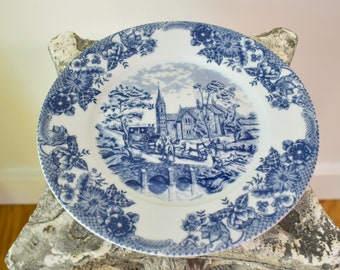 Vintage Blue and White Chinoiserie Dish, Vintage Blue and White Chinoiserie Plates, Blue White Porcelain Bowls, Porcelanas Batalha Portugal