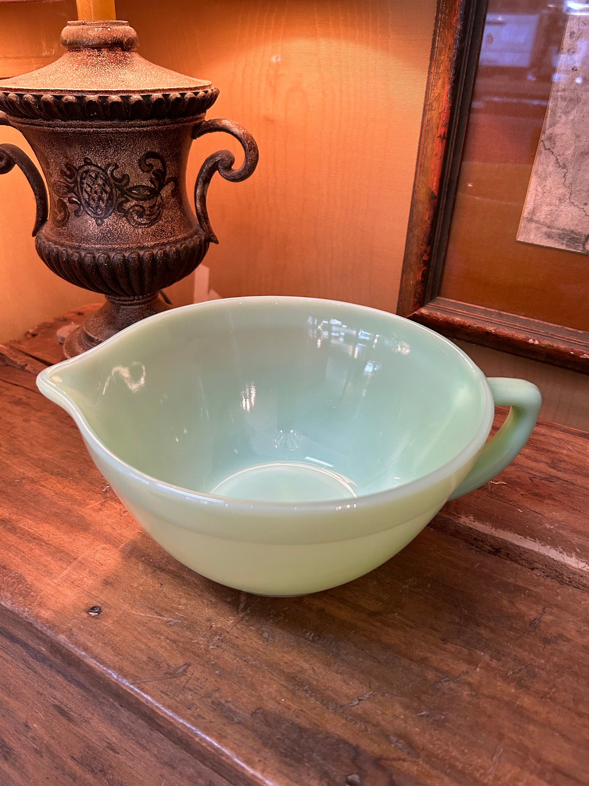 Vintage Fire King Jadeite 3/4 Rim Batter Bowl. Collectible Fire King