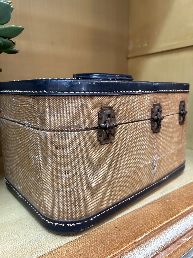 Vintage Train Case Luggage. 1940s Train Case Luggage. Tweed. Movie Prop