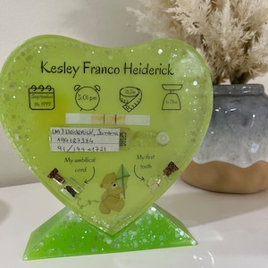 Bebê personalizado em resina epóxi