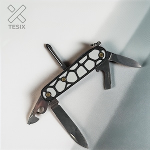 Victorinox 91 mm Minimalist Handle Scales