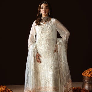 Weiß Salwar Kameez für Frauen Indian Pakistanische indische Hochzeit Party Wear Kleid bestickte Kleidung Punjabi Anzug Desi Outfit Made to Order AU