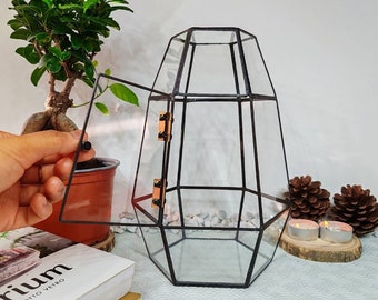 "Pollux" geometric glass terrarium with ideal dimensions suitable for all types of plants • for weddings • for indoor gardening.