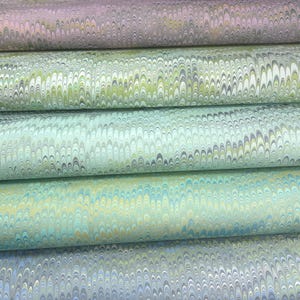 Pastel Non Pareil / Papel marmolado / 65 x 50 cm / 120 g/m² (grano corto)