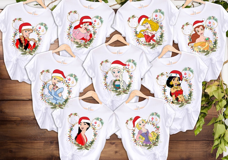 Disney Princess Christmas Shirt, Disneyland Xmas Girls Trip, Disney Princess Christmas Tee, Ariel Christmas Shirt, Belle, Aurora, Elsa, Show Bild 1