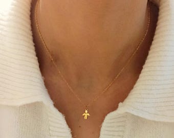 Minimalist Angel Necklace Gold/Silver – Delicate Guardian Angel Necklace – 1 mm Cable Chain – Gift for Mother