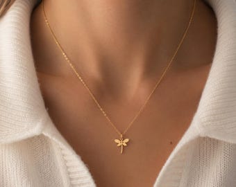 Golden Dragonfly Necklace Stainless Steel – Delicate Dragonfly Chain – 1 mm Cable Chain, Minimalist Jewelry – Gift for Mother