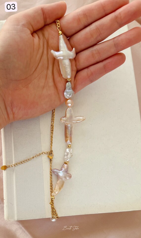 Set di collana con croce di perle, placcato oro 14K, girocollo con perle d'acqua dolce - Italia