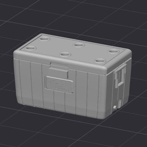 Könnte beinhalten: Eine graue Kühlbox mit rechteckiger Form, mit einem Klappdeckel mit sechs Getränkehaltern. Die Kühlbox hat einen Griff an der Seite und einen Verschluss an der Vorderseite. Die Kühlbox hat vertikale Linien an den Seiten.