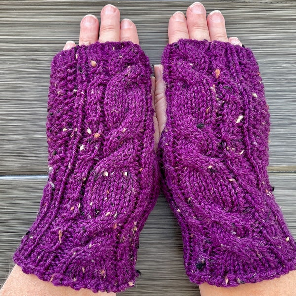 Hand Knit Fingerless Gloves. Fingerless Mittens. Soft Woolen Mittens. Knitted Gloves. Handmade. Texting Gloves. Winter gloves.