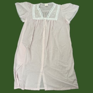 Vintage nightgown, pink, lace detailing, 1950s/60s, women&#39;s Large, Adonna