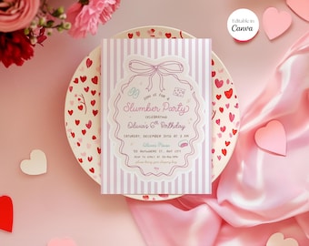 Pode incluir: Um convite rosa e branco para uma festa do pijama, com texto e elementos decorativos. O convite está em um prato com desenhos de corações, rodeado por corações e flores rosas. O texto diz "Slumber Party" e "Olivia's 6th Birthday".