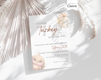Invitación para baby shower con pavo de Acción de Gracias, el pequeño pavo está en camino, tarjeta de invitación editable para fiesta de otoño, descarga digital de Canva