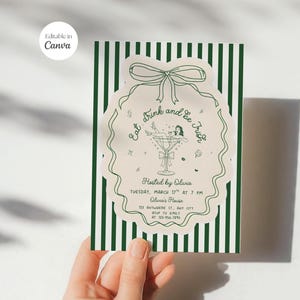 Może przedstawiać: Zielono-biała karta zaproszenia w paski z napisem "Eat, Drink and Be Irish". Karta posiada ozdobną obwódkę i rysunkową ilustrację kobiety w kieliszku do martini. Zaproszenie jest organizowane przez Olivię.
