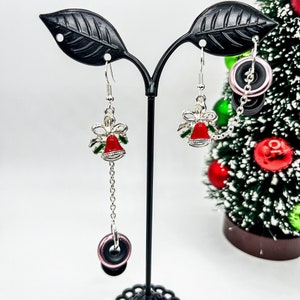 Weihnachtsschmuck Glocke Ohrstöpsel Ohrringe für Loops oder AirPod Ohrhörer Halter, hypoallergene Ohrringe für Autismus, ADHS, Angst, Mütter, Menschenmassen, Konzerte