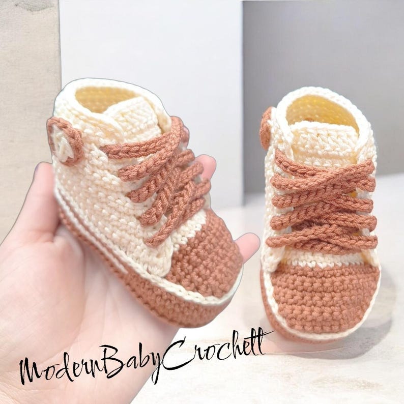 Crochet Baby Booties Pattern PDF | Converse Style Baby Shoes | Crochet Sneakers Pattern English & Spanish | Newborn Booties Digital Download image 3