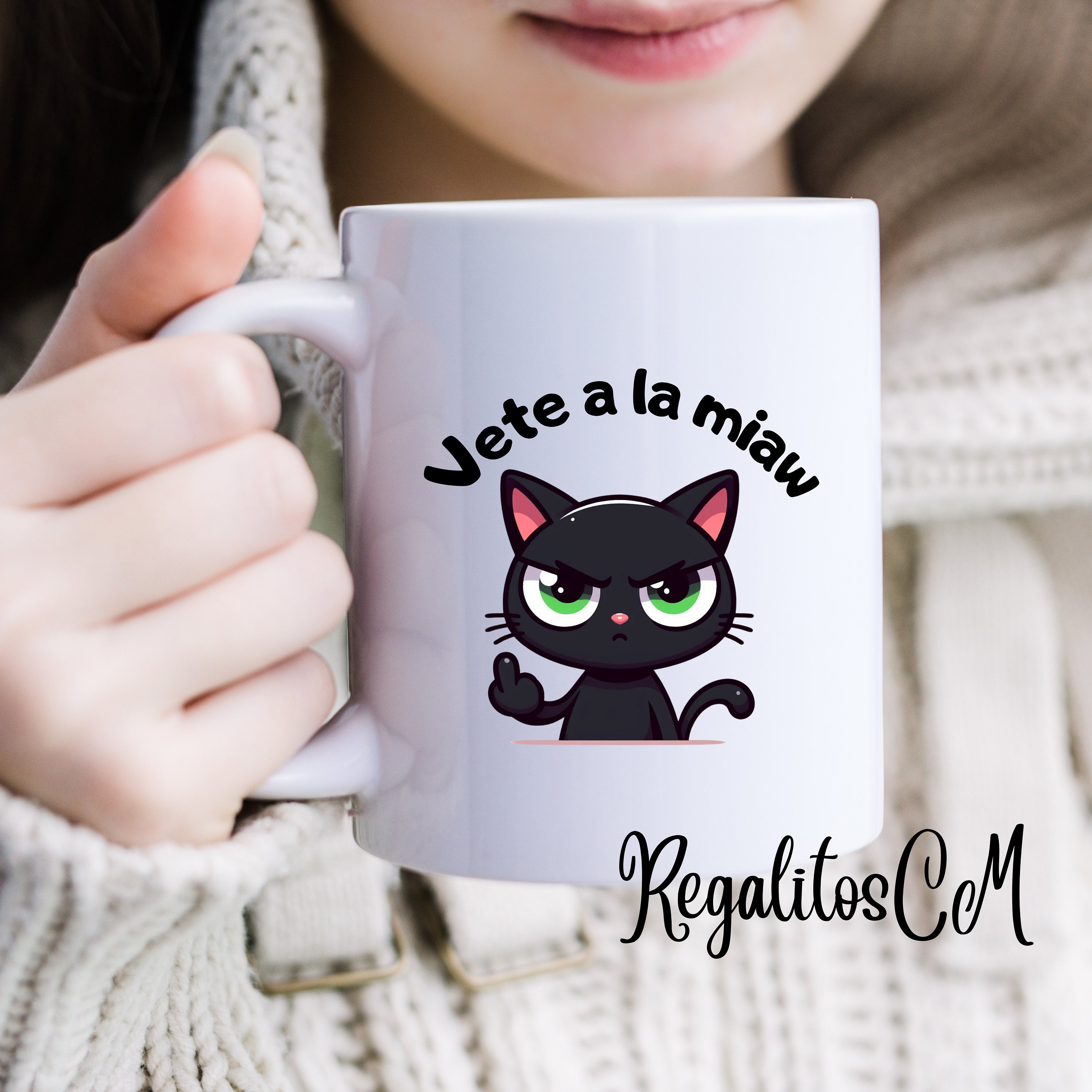 Cat designs with funny phrases in Spanish, funny black cat designs, sarcastic cat designs in Spanish