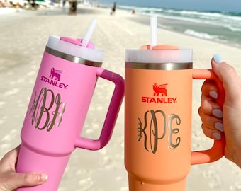 Szklanka Stanley z monogramem: grawerowany, niestandardowy kubek, 20–40 uncji