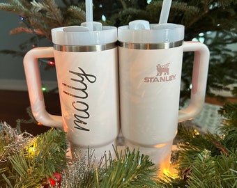 has the cutest holiday accessories for Stanley tumblers – KXAN Austin