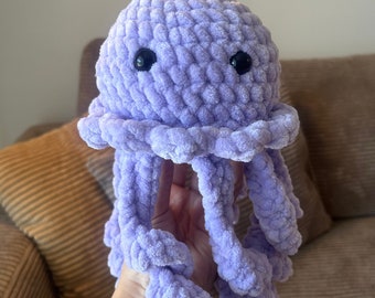 Medusa de pelúcia de crochê