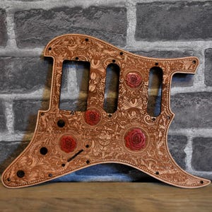 Red Roses Wooden Pickguard for Strato SSS & HSS – Hand-Painted Custom Floral Guitar Gift