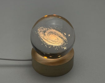 Personalisiertes Sonnensystem-Nachtlicht, 3D-Druck-Planetenlampe, personalisiertes Milchstraßen-Gedenkgeschenk, Kristallkugel-Schreibtischlampe, Astronomie-Geschenk für Sie