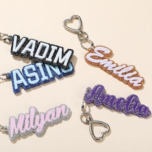 Maßgeschneiderte Hochzeitsgeschenke, personalisierte Trauzeuge und Brautjungfer Name Schlüsselanhängers, Geschenke für die Braut, Geschenke für den Bräutigam