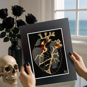 Black & Gold Anatomical Heart Art Print – Gothic Wall Decor for Dark Romantic Homes