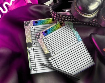 Notitieblok met gotische regenboogschedel: gelinieerd goth-briefpapier