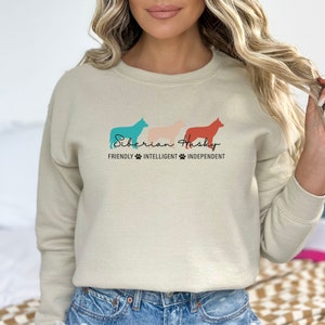 Siberian Husky Sweatshirt, Tricolor Siberian Husky Shirt, Dog Mom Sweatshirt, Dog Dad Shirt, Husky Owner Gift, Husky Lover, Dog Mom Gift