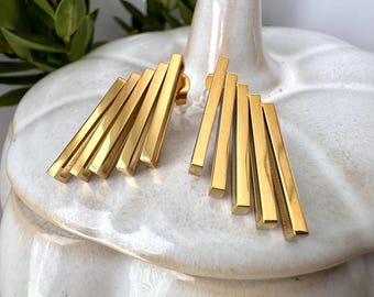 Puces d'oreilles lingot d'or : conception géométrique moderne et légère
