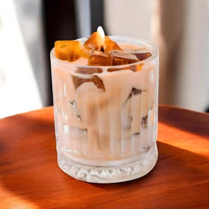 Realistic Coffee Scent for Cocktail & Coffee Lovers - Luxurious Espresso Martini Candle