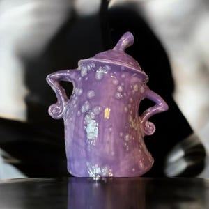 Sassy & Cute Canister – Fun Storage with Attitude!