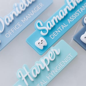 Personalised Tooth Charm Name Badge for Dentist, Hygienist & Assistant – Custom Cute Dental Clinic Staff Badge