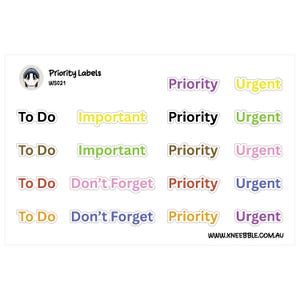 Puede incluir: Una hoja de etiquetas de prioridad coloridas con texto como "To Do", "Important", "Priority" y "Urgent". Las etiquetas son de varios colores, incluyendo morado, amarillo, verde, rosa y naranja. La dirección del sitio web www.kneebble.com.au está en la parte inferior.