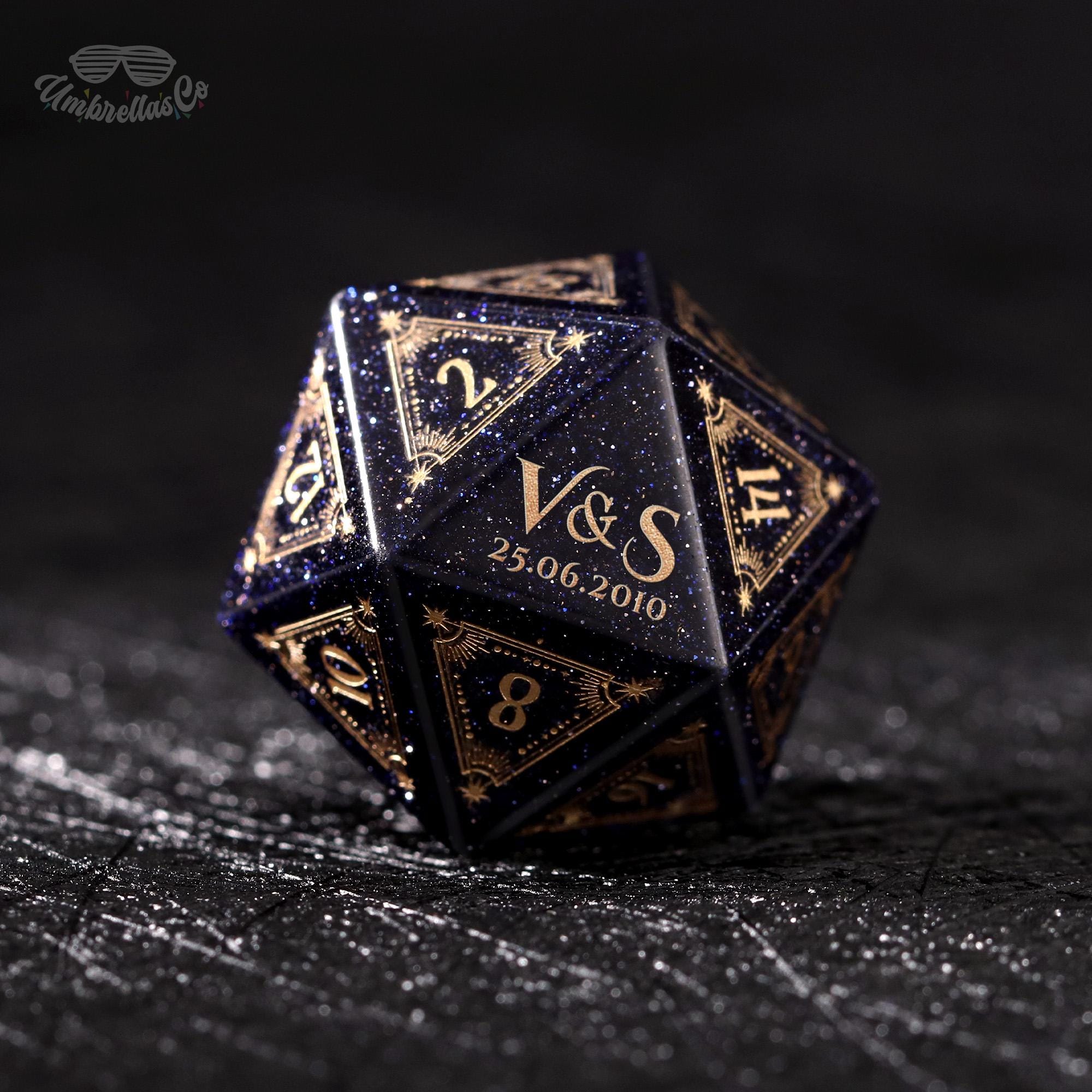 FLASHOWL Set De 7 Dés D&D Polyédriques – Design Horloge Étoiles Et Lune, Rétro, Pour Jeux De Rôle Donjons Et Dragons, Blanc