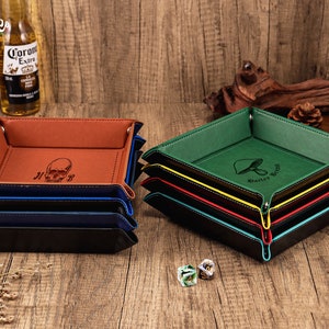 Bandeja de dados grabada personalizada: juegos de mesa, bandeja de valet de cuero grabada, bandeja para juegos, bandeja para tirar dados, bandejas decorativas