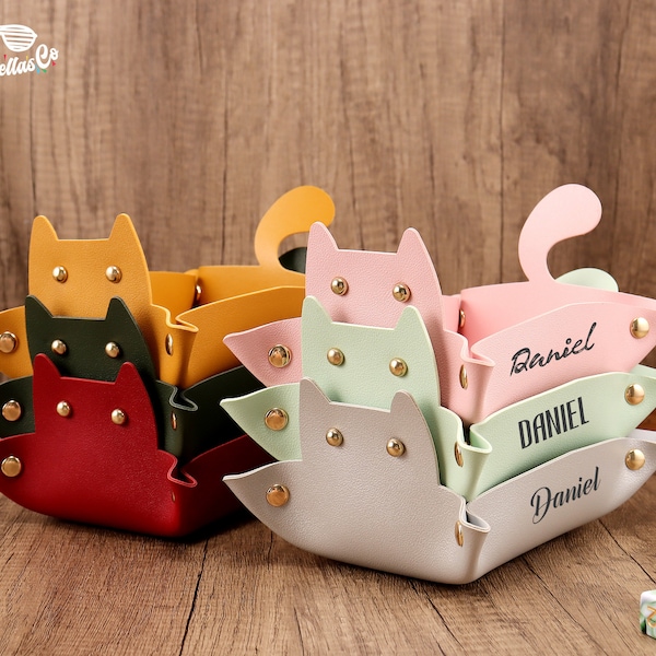 Personalized Cat Shaped Dice Tray - Cat Dice Rolling Tray, Cat Shape Valet Catchall Tray, DnD Dice Rolling Tray, Personalized Roll Tray