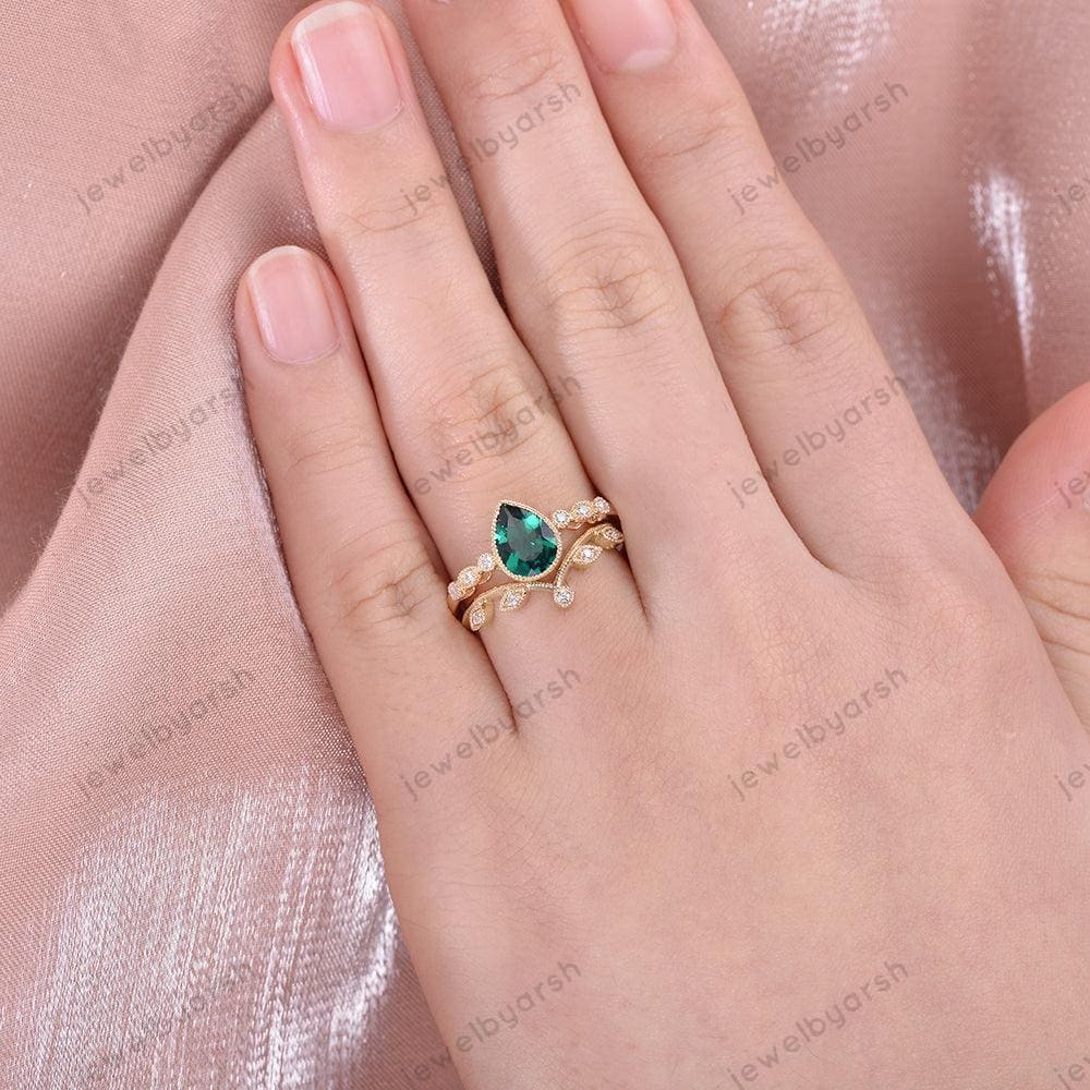 Pear Cut Emerald Engagement Ring Set, 1.5ct Lab Created Emerald Ring Set, 925 Sterling Silver Bridal Jewelry, May Birthstone Ring Set