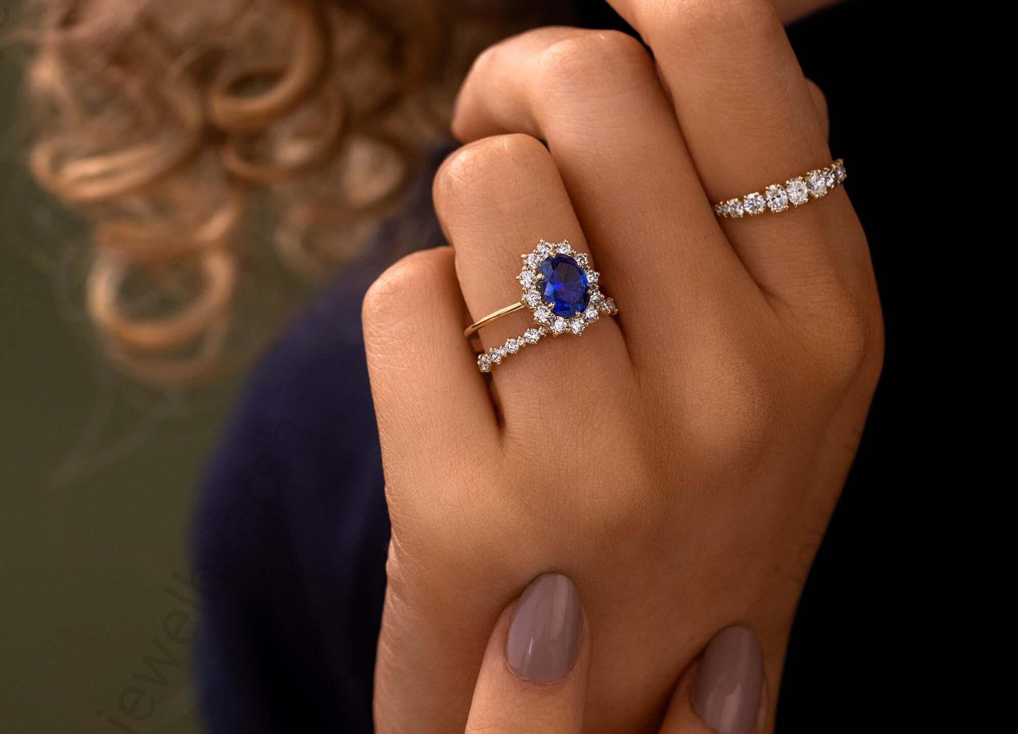 Oval Blue Sapphire Ring, 14K Yellow Gold Halo Ring, Oval Blue Sapphire Halo Ring With Diamond, Blue Sapphire Ring ,Gemstone Anniversary Gift