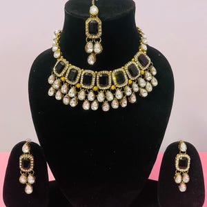 Conjunto de gargantilla Kundan/gargantilla con pendientes/maangtika/kundan jhumka/collar kundan/gargantilla/gargantillas/conjunto de gargantilla para mujer/gargantilla de novia