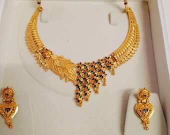 Conjunto de joyas chapadas en oro del templo /Collar del sur de la India / Collar de gargantilla / Conjunto de gargantillas / Vintage / Joyería de Bollywood / Joyería india / Regalos