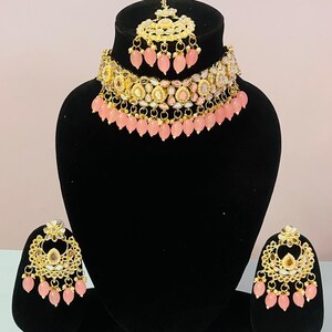 Conjunto de gargantilla Kundan/gargantilla con pendientes/maangtika/kundan jhumka/collar kundan/gargantilla/gargantillas/conjunto de gargantilla para mujer/gargantilla de novia