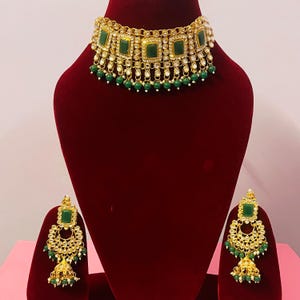 Conjunto de gargantilla Kundan/gargantilla con pendientes/maangtika/kundan jhumka/collar kundan/gargantilla/gargantillas/conjunto de gargantilla para mujer/gargantilla de novia