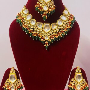 Conjunto de gargantilla Kundan/gargantilla con pendientes/maangtika/kundan jhumka/collar kundan/gargantilla/gargantillas/conjunto de gargantilla para mujer/gargantilla de novia