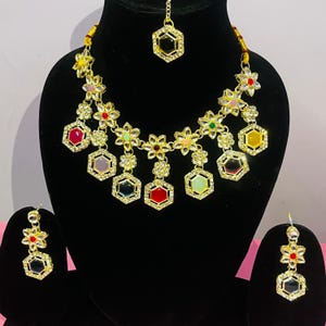 Premium Quality Kundan Necklace Set/ Indian Jewelry/trendy Indian bridal set/Bridal jewelry