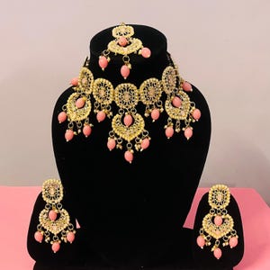 Conjunto de gargantilla Kundan/gargantilla con pendientes/maangtika/kundan jhumka/collar kundan/gargantilla/gargantillas/conjunto de gargantilla para mujer/gargantilla de novia
